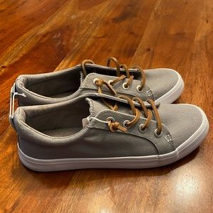 NWT Tommy Bahama shoes